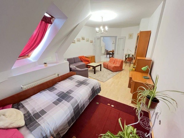 Kaposv�ron A Belv�rosban 2+2 Szob�s Lak�s Kiad�