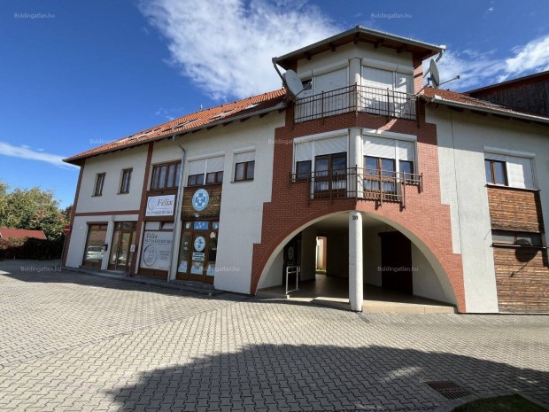 Kaposváron üzlethelység kiadó