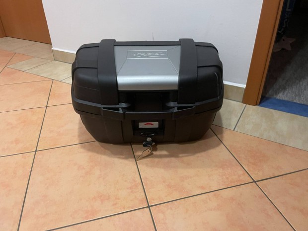Kappa 52 literes monokey doboz