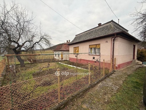 Karancskeszii elad� 66 nm-es h�z