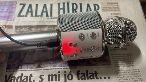 Karaokee mikrofon Uj