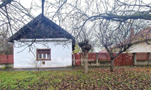 Karcagi elad� 57 nm-es h�z