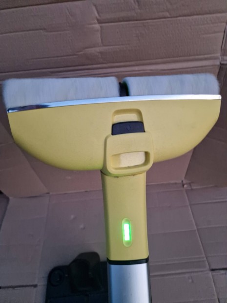 Karcher FC3 akkumultoros kefs padltisztt