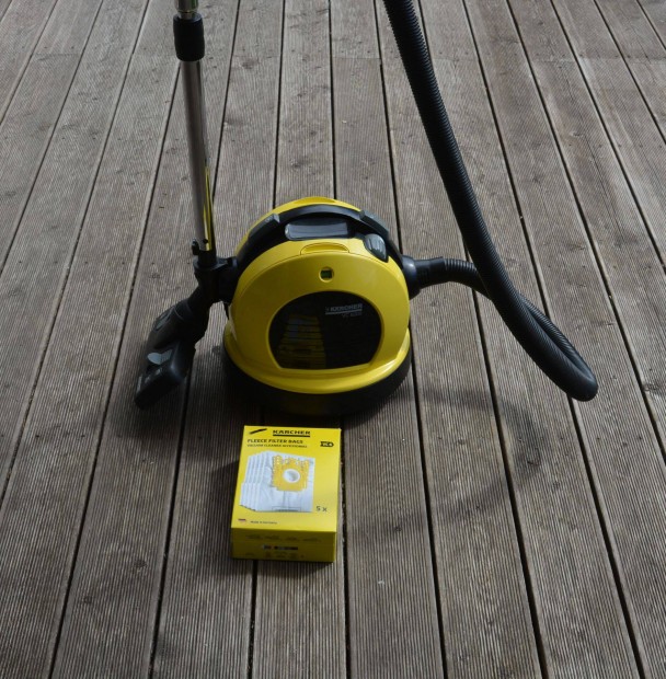 Karcher VC 6200 porszívó + 5db filc porzsák szabályozható szívóerő