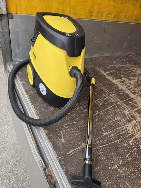 Karcher vízszűrős porszívó