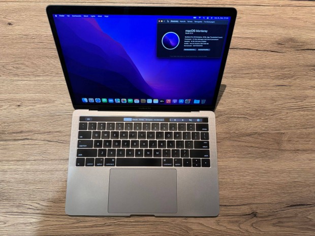 Karcmentes CTO 2016 Macbook Pro 13" Touch Bar 16GB RAM, 256 SSD