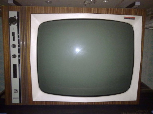 Karcmentes retro Videoton olympia de luxe televzi