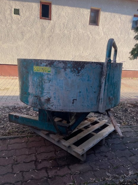 Kard�nos betonkever�