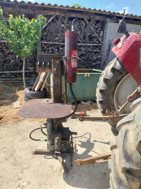 Kardános fahasító japán traktorokhoz Iseki Kubota Yanmar stb hasító
