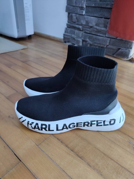 Karl Lagerfeld zokni cip 