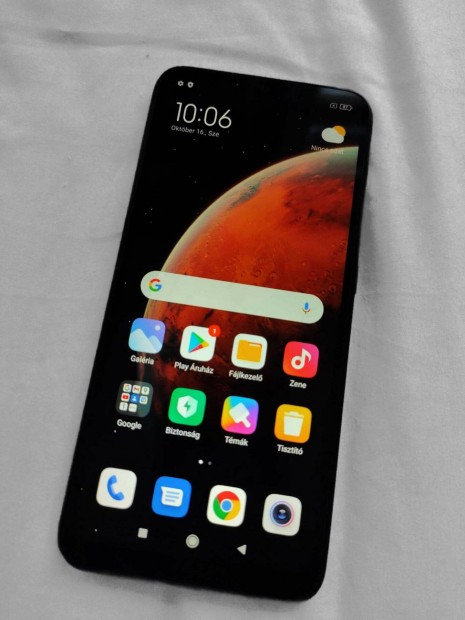 Krtyafggetlen Xiaomi Redmi 9A 32GB 2GB RAM Dual SIM mobiltelefon