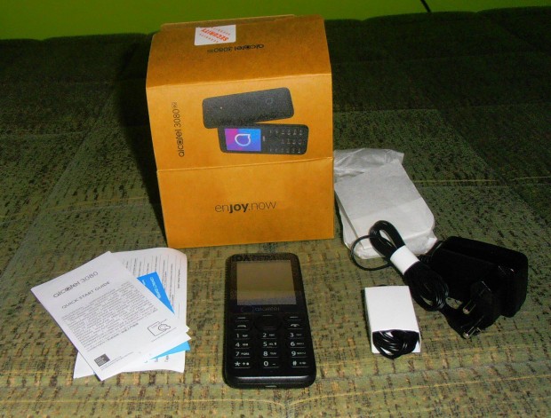 Krtyafggetlen mobiltelefon Alcatel 3080G 4G fekete