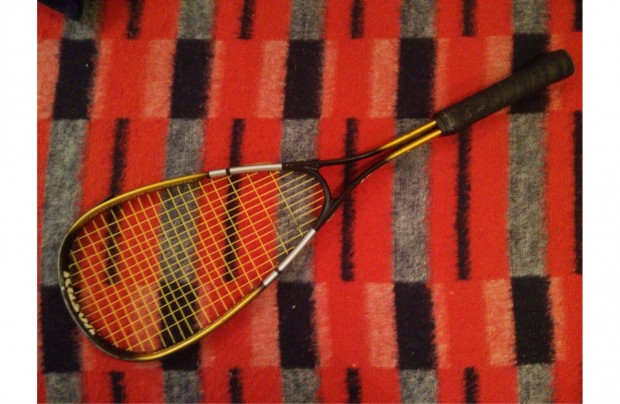 Kason SR 1000 squash ütő tokkal, grip cserés