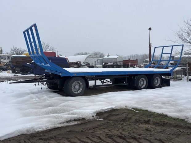 Kassbohrer B�lasz�ll�t� p�tkocsi