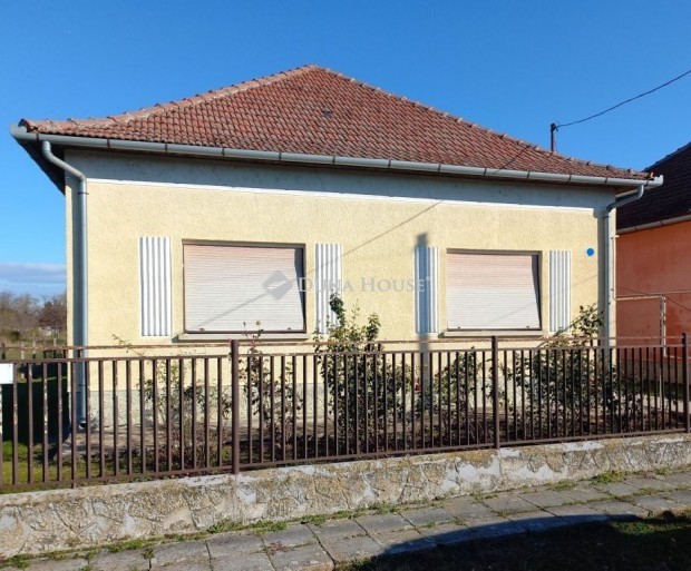 Kaszaperi elad� 79 nm-es h�z