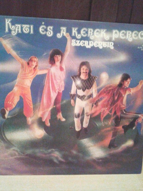 Kati és a Kerek Perec együttes bakelit nagylemezei