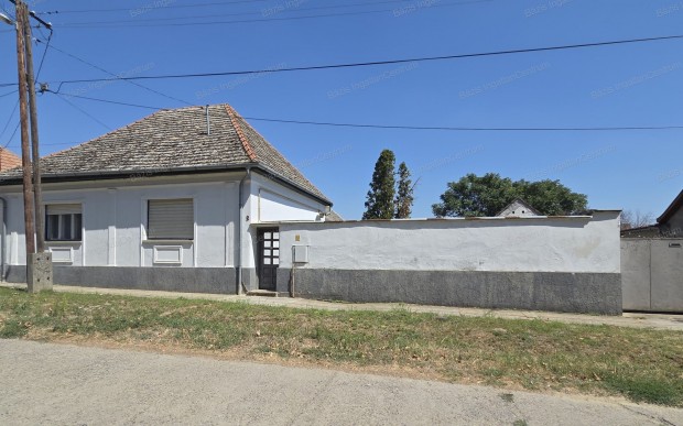 Katym�r nyugodt r�sz�n csal�di h�z elad�