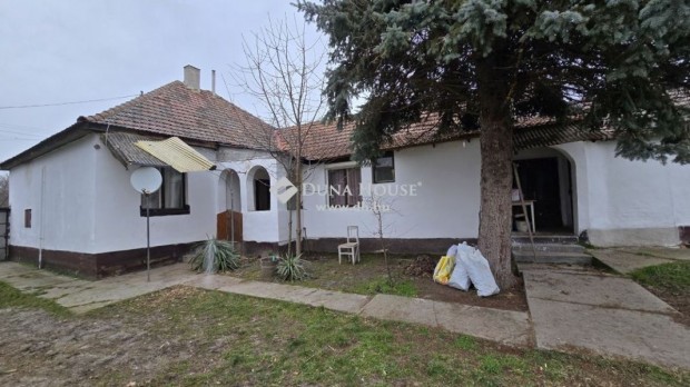 Katym�ri elad� 100 nm-es h�z