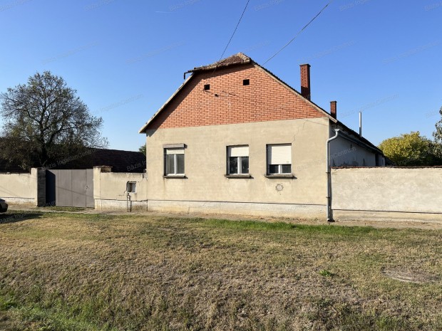 Katym�ron 145 nm-es csal�di h�z elad�