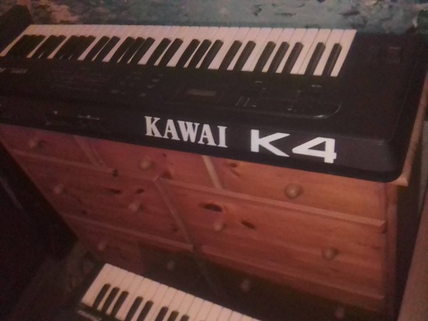 Kawai K,-4 Eredeti Japan Szintetiztor,Orla Kx-10 Keresek .