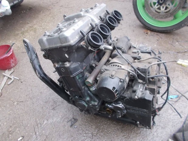 Kawasai Zxr vetern gyorsasgi motor blokk 1990 genertor stb