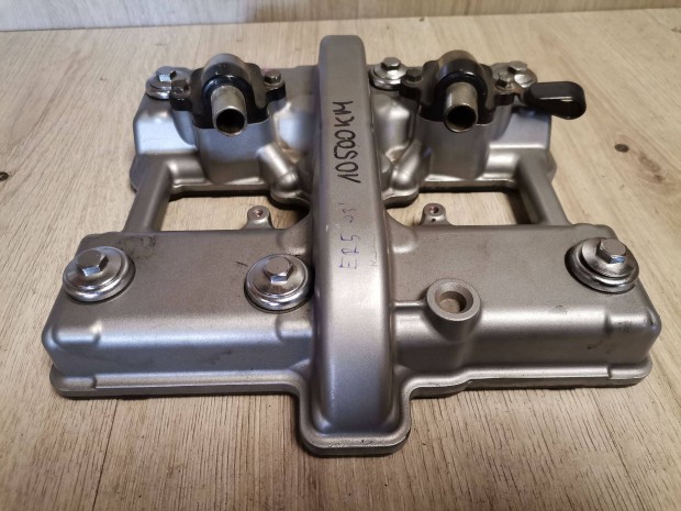 Kawasaki ER5 03' szelepdekni 2529
