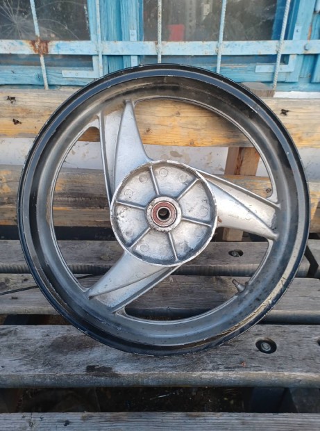 Kawasaki Er5 h�ts� felni