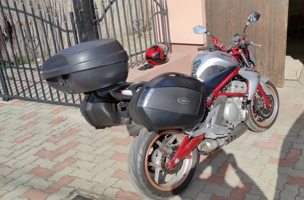 Kawasaki Er 6N Givi oldaldoboz pr V35NT + tart konzol plx445