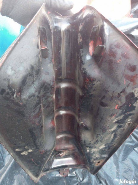 Kawasaki KZ tank