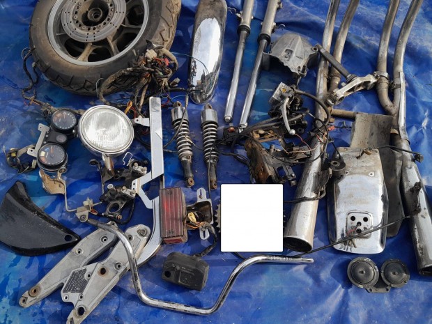 Kawasaki LTD 1000 alkatrsz