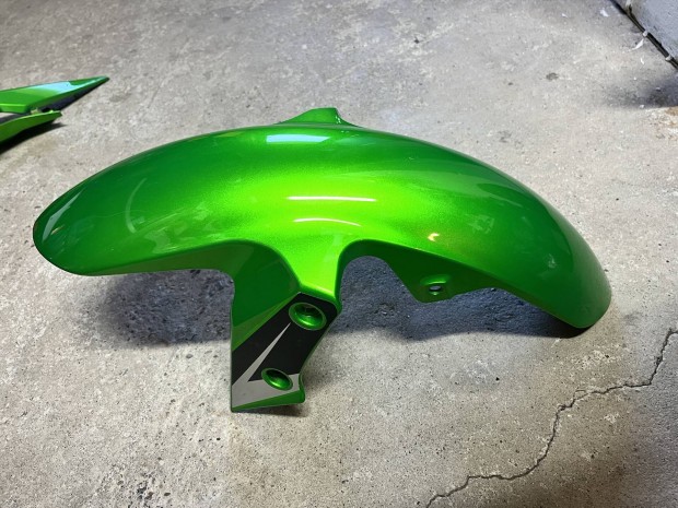 Kawasaki Ninja 125/250 első sárvédő