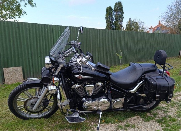 Kawasaki VN 900 Custom