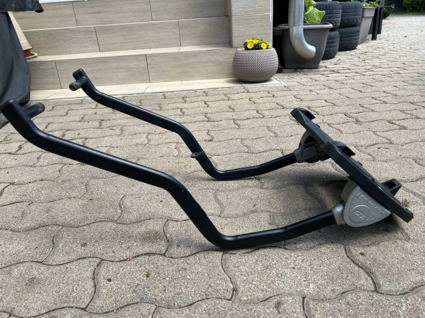 Kawasaki ZR 7 Doboztartó konzol Csomagtartó Givi