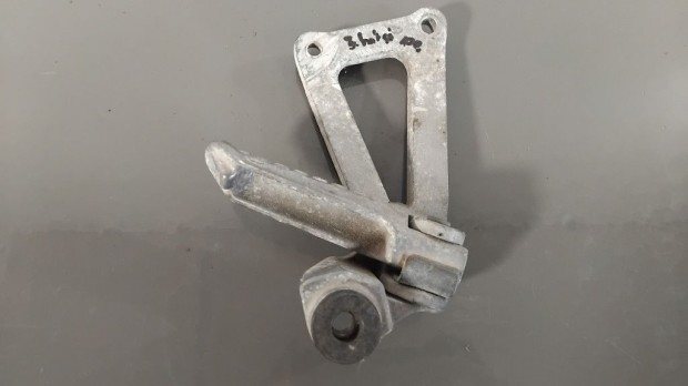 Kawasaki ZR 7 Jobb h�ts� l�btart� konzol