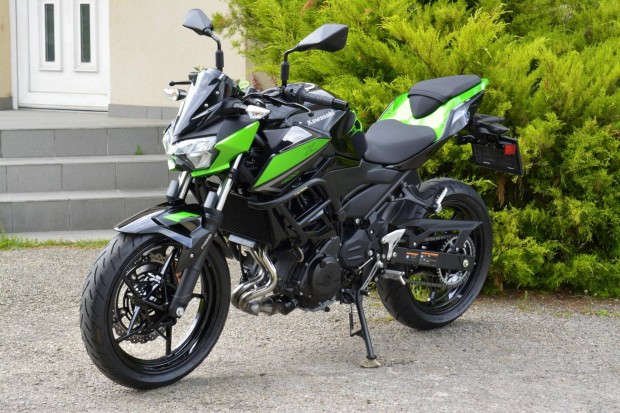 Kawasaki Z 400 MO-i.ABS.1-Tulaj.KARC és Sérülés...