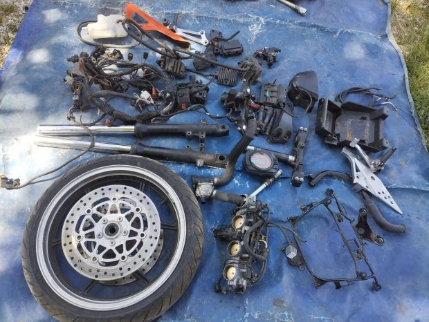 Kawasaki Z 750 alkatr�sz , idom 04 - 06