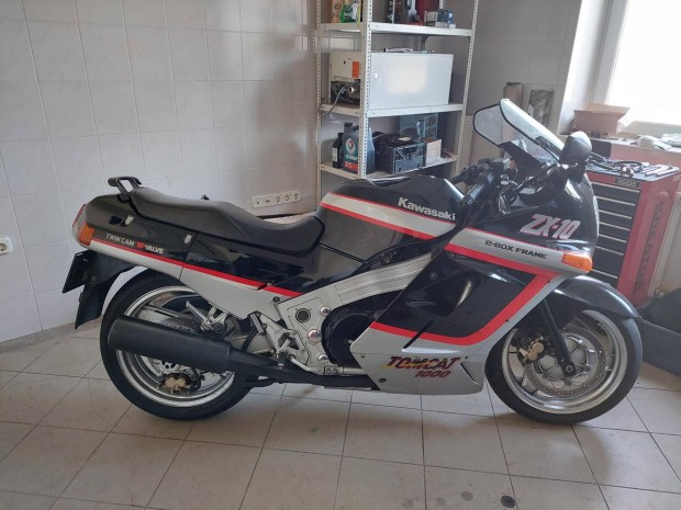 Kawasaki Zx 10