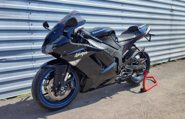 Kawasaki Zx-6R (NINJA) Black Edition