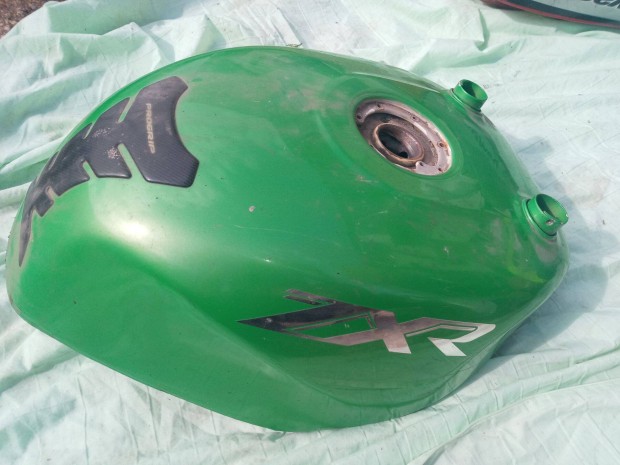 Kawasaki Zxr 750 H alkatrészek tank