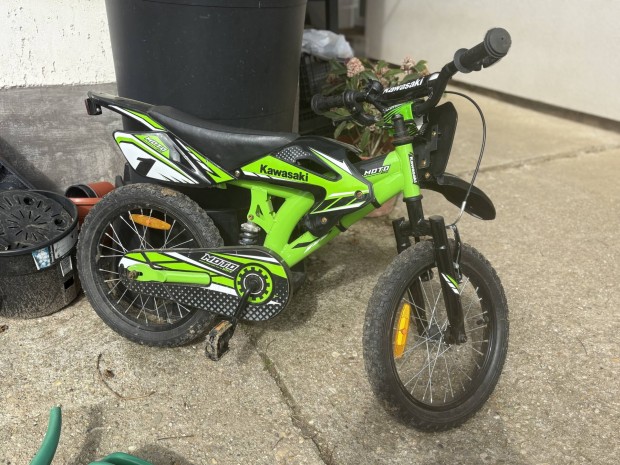 Kawasaki bicikli 16 collos gyerek bicikli kerékpár