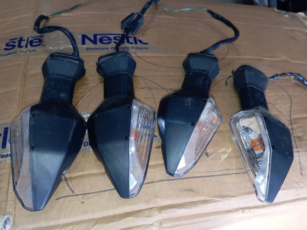 Kawasaki index feh�r b�r�s 4 db