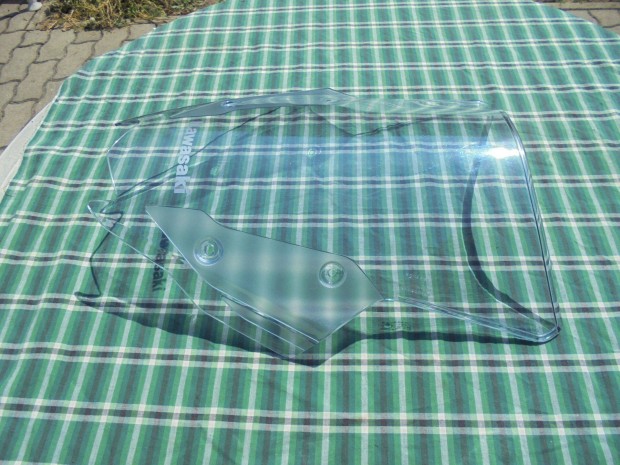 Kawasaki plexi újszerű állapotban eladó
