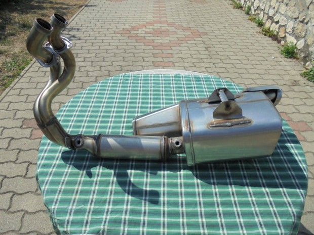 Kawasaki j gyri kipufogrendszer elad