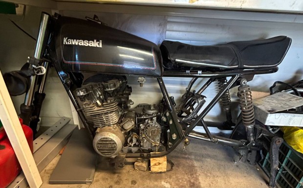 Kawasaki z400 Cafe Racer