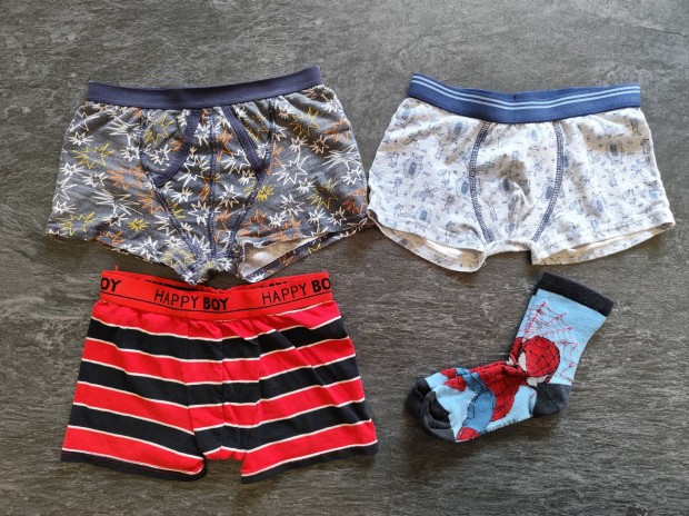 Kb 128-as boxer és 30-32-es zokni csomag
