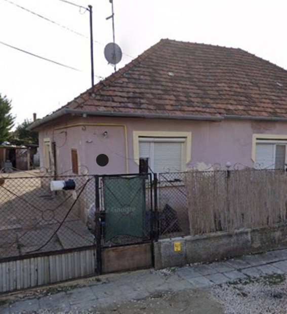 Kecskeméten 70nm-es cs.ház