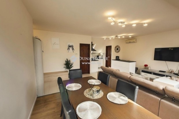 Kecskem�ti 170 nm-es h�z elad�