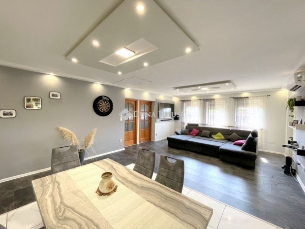 Kecskem�ti elad� 145 nm-es h�z