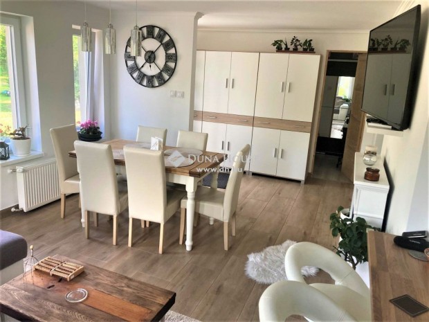 Kecskem�ti elad� 145 nm-es h�z