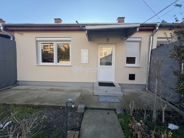 Kecskem�ti elad� 62 nm-es h�z